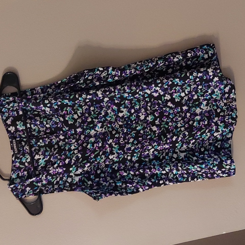 Express Floral Purple Black Open Back Scoop Neck Tank Medium
